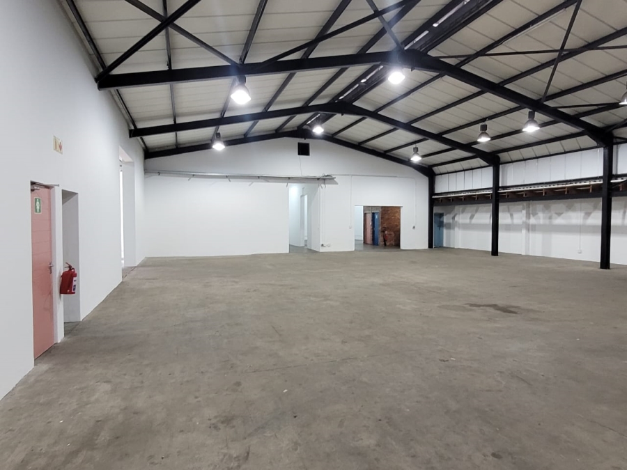 To Let Commercial Property for Rent in Maitland Western Cape